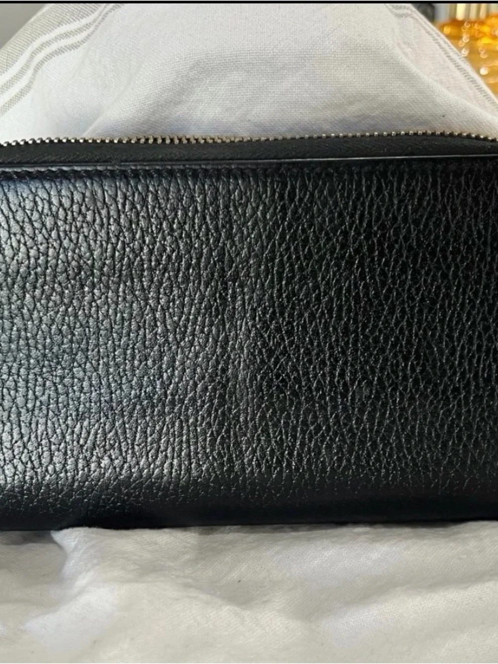 BLACK GUCCI GG
MARMONT ZIP AROUND
WALLET - Picture 8 of 9
